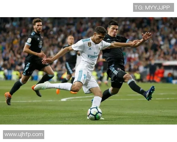 皇马官方确认阿什拉夫加盟，助力中场实力大增