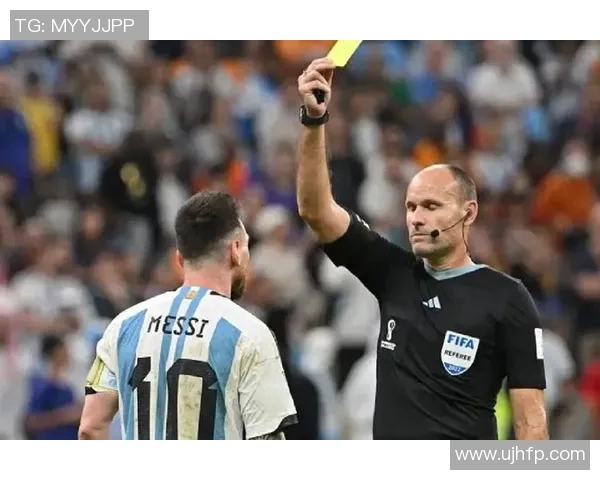 霍芬海姆:球队主帅因控诉裁判被禁赛,引发球迷热议